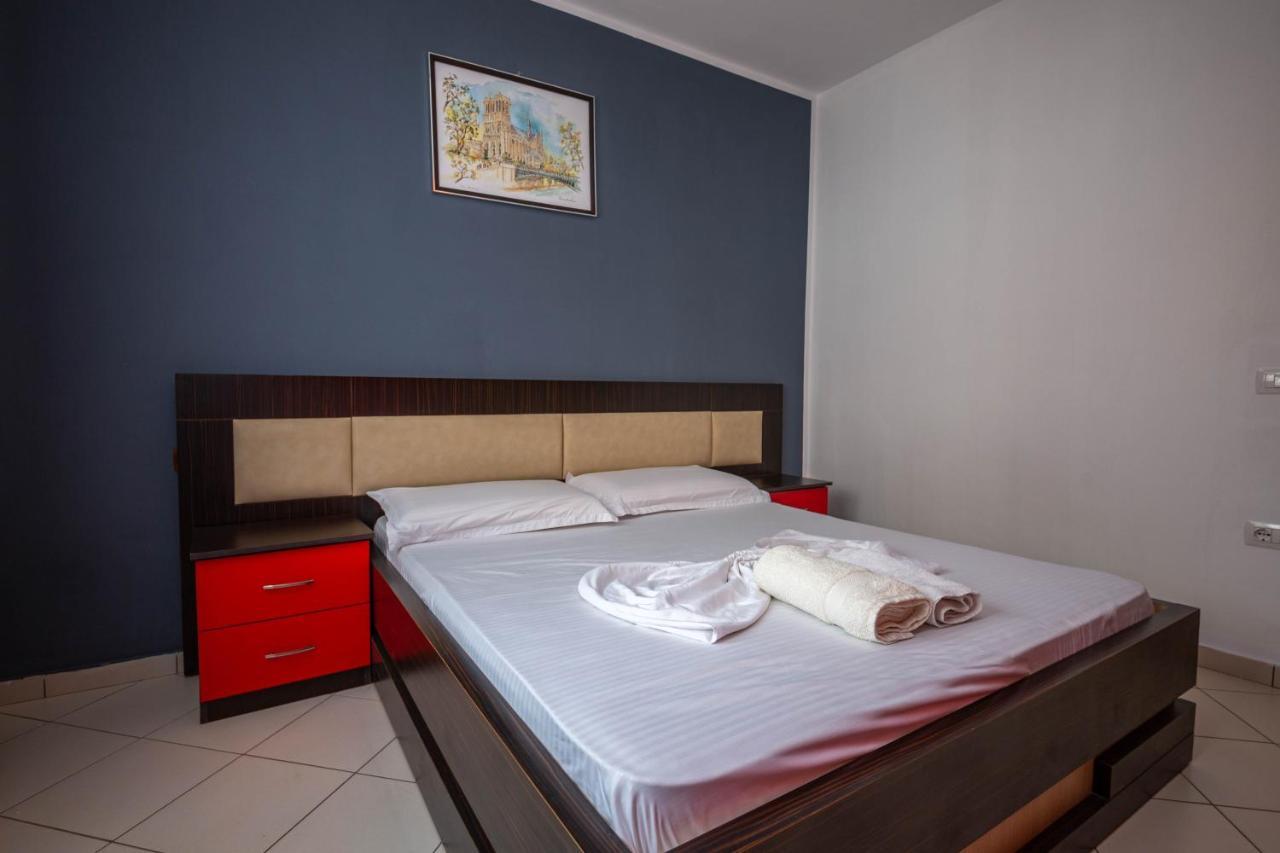 Hotel Vera Kryemëdhej Esterno foto