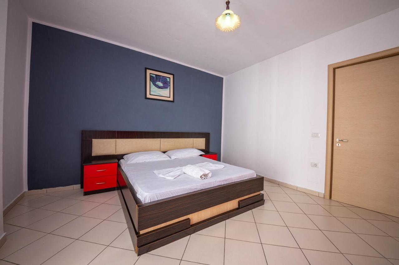 Hotel Vera Kryemëdhej Esterno foto