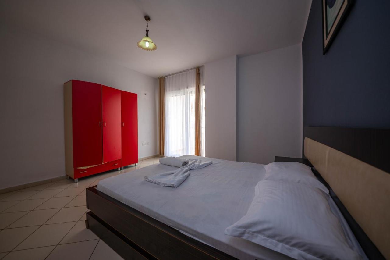 Hotel Vera Kryemëdhej Esterno foto
